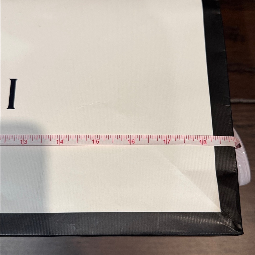 Authentic Gucci Large Shopping Bag - Picture 5 of 7